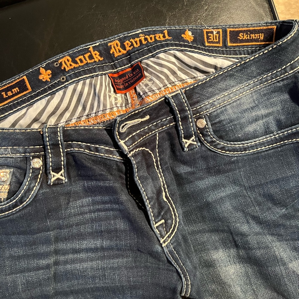 Like new Rock Revival Skinny Jeans